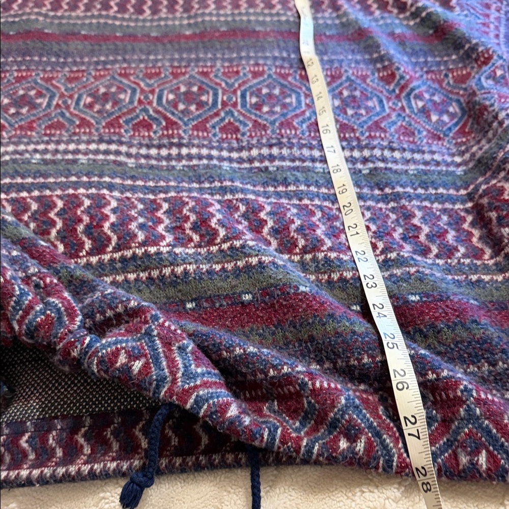 Beautiful Multicolor Patterned Sweater - image 5